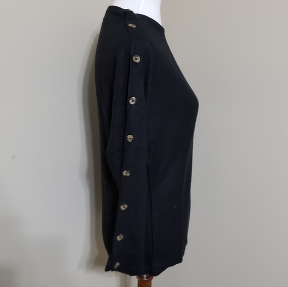 Button sleeve top - Picture 3 of 6